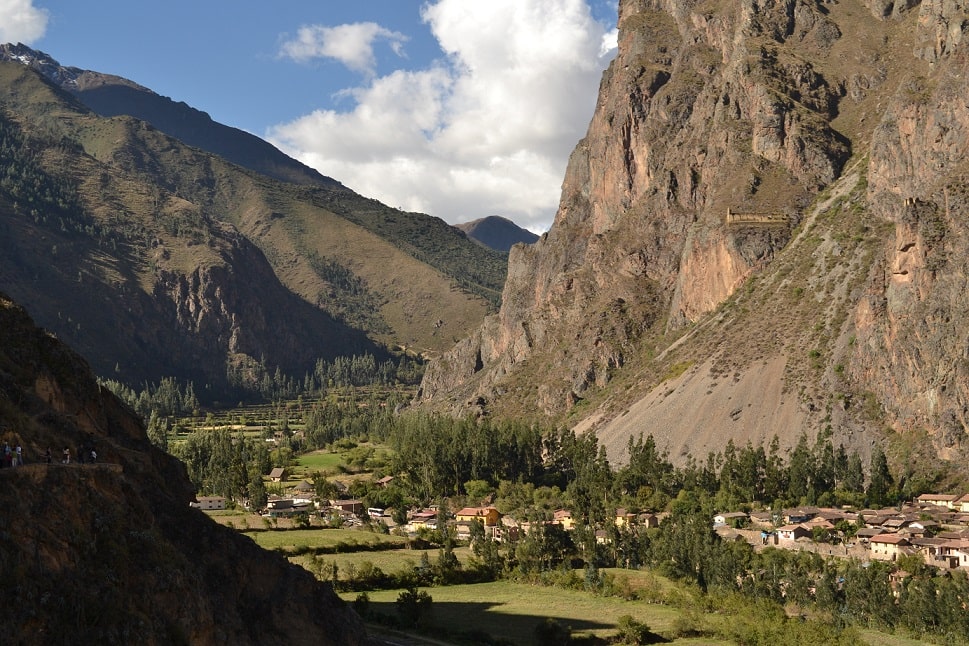 Ollantaytambo, one of the best towns for a Cusco itinerary
